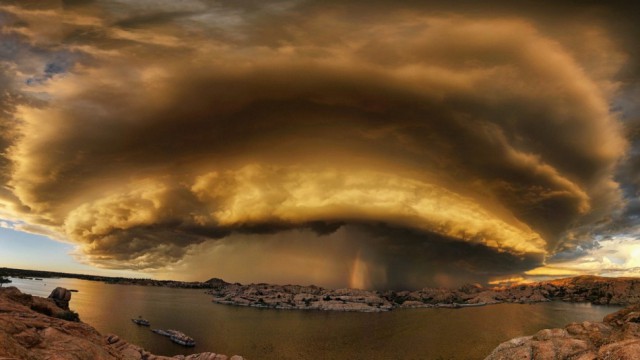 20 самых удачных кадров октября. Без фотошопа.