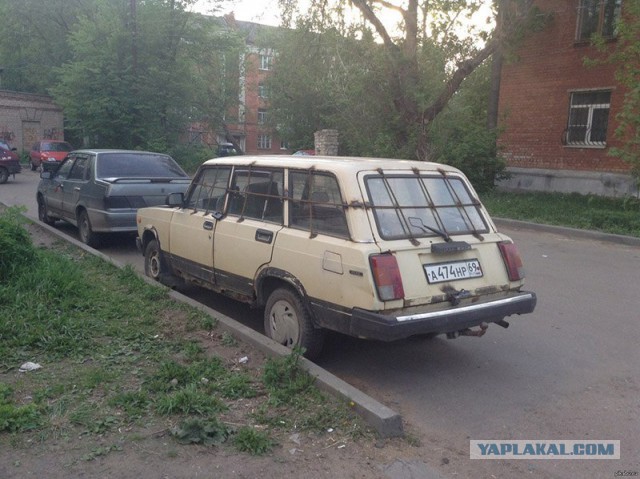 Вы бы так аккумулятор не оставляли. Сопрут ведь