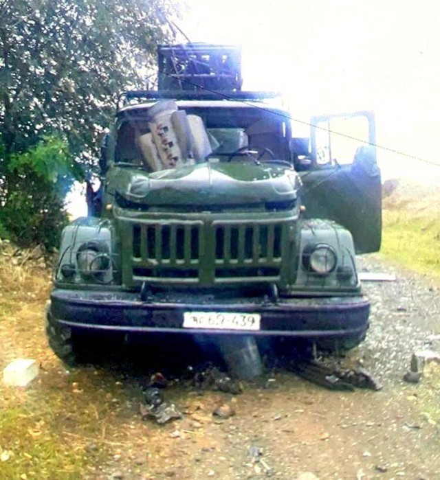 Выставка трофейной военной техники в Баку