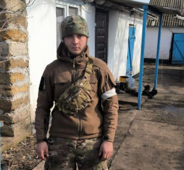 Домогавшегося 13-летней школьницы участника СВО освободили в зале суда