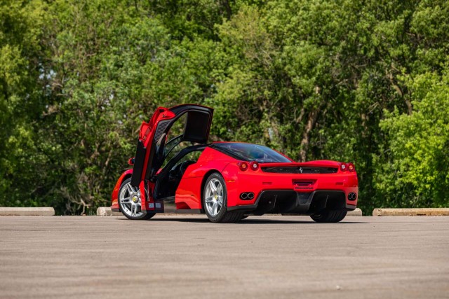 Автомобили аукциона Mecum. Top-16 2024 года.