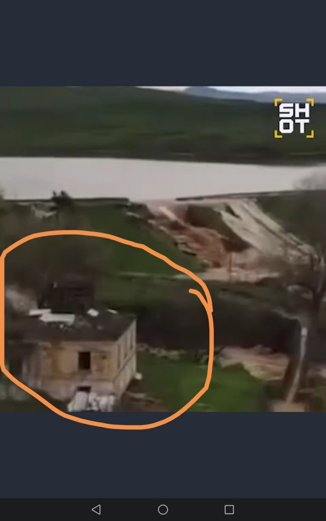 «Всё, люди, лопнула, короче, дамба!»