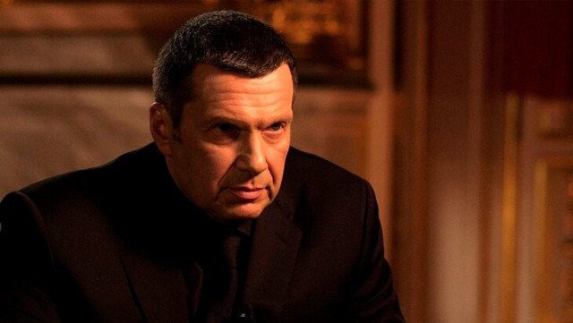 Собчак подала заявление в СК на Соловьева из-за его слов в адрес Бони