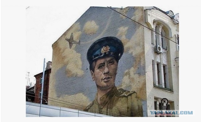 Развалинами Рейхстага удовлетворен