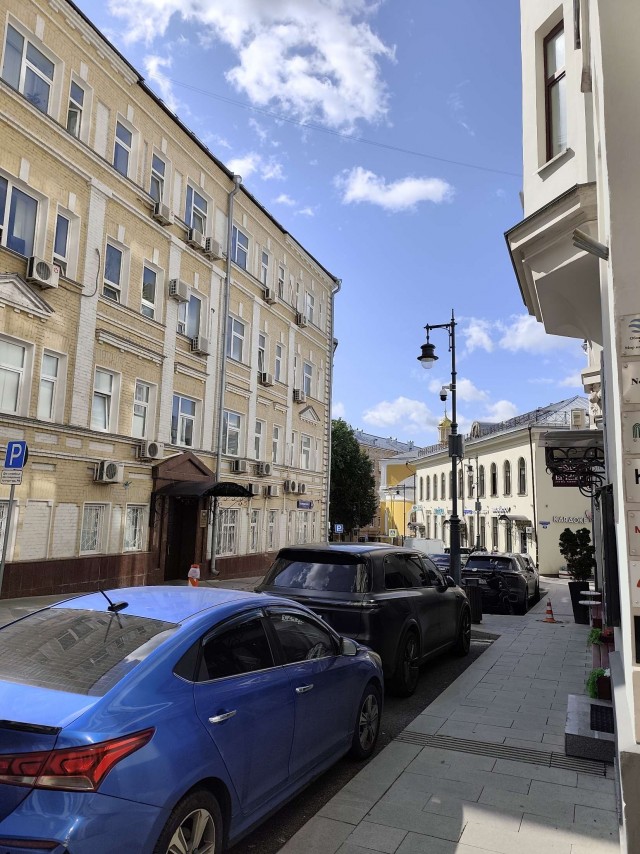 Шляюсь по Москве (задворки Тверской).