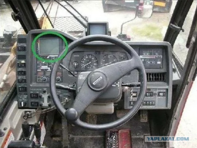Учимся управлять экскаватором