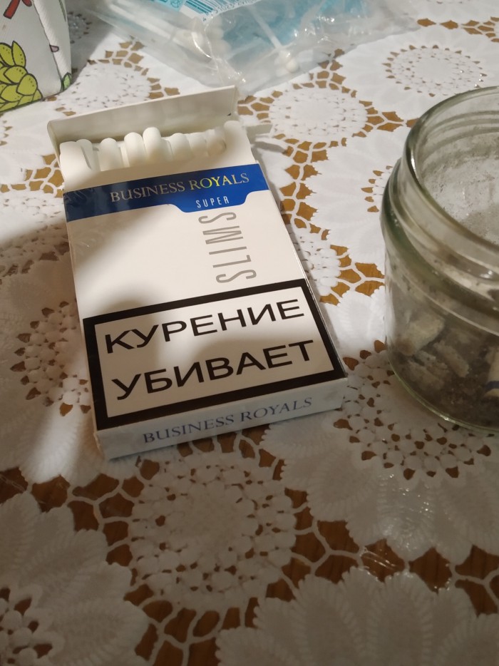 С наклейкой не страшно