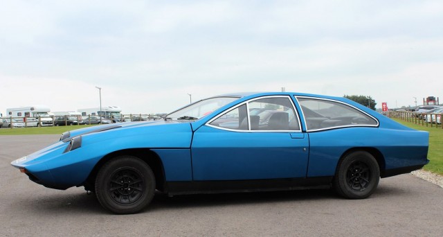 Две самые уродливые машины каждого десятилетия с 1950-х годов