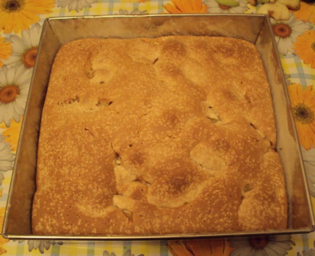 Яблочный пирог с корицей