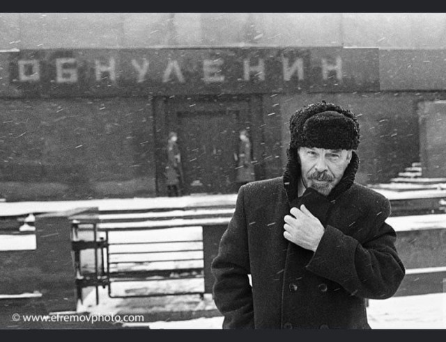 Сегодня, между прочим, день Конституции РФ