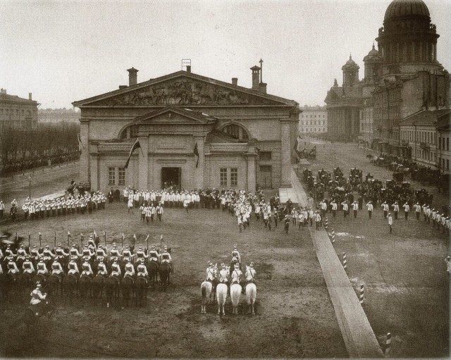 Прогулка по Санкт-Петербургу 1900 года
