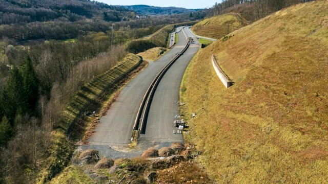 Стройка века. В Германии десятки лет не могут достроить 11-километровый участок дороги
