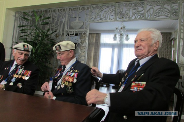 В Крым прибыли британские ветераны