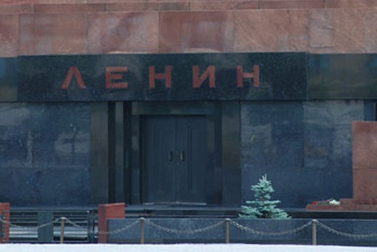 Фотожаба: Бесстрашная бабушка