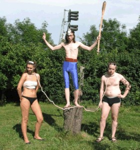 Фотожаба: Канатоходец