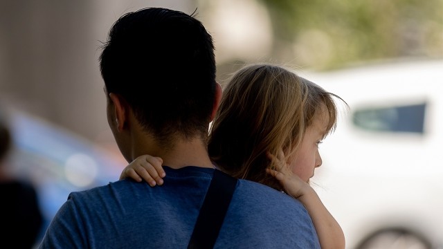 Госдума приняла закон, запрещающий увольнять родителя-одиночку с ребенком до 16 лет