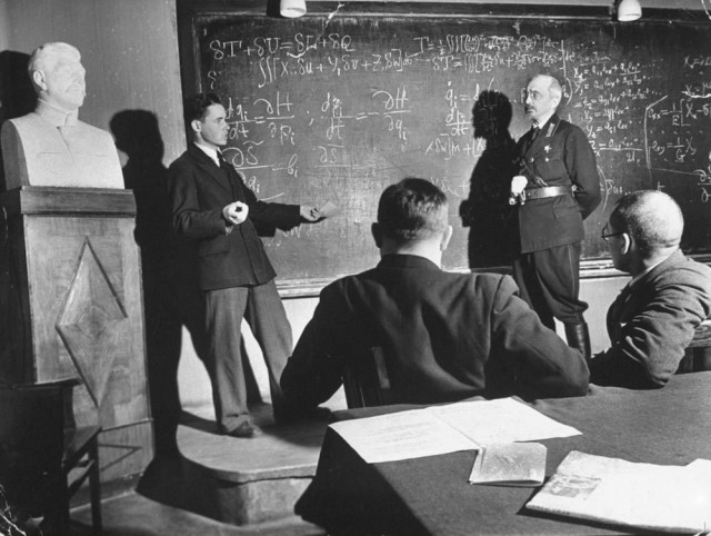 Фотографии из прошлого нашей страны - 54