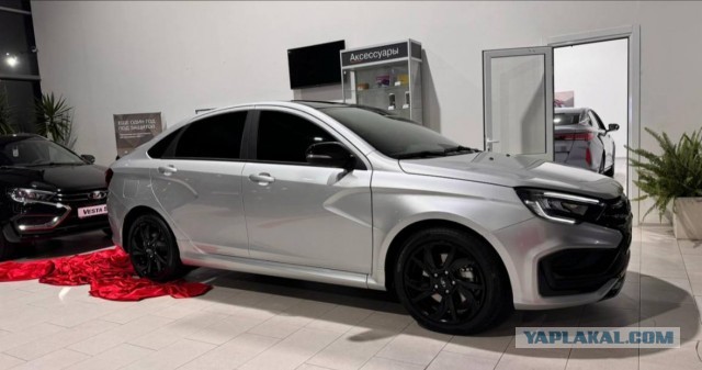 Lada Vesta Sportline.... кто эти люди?