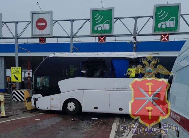 Прокуратура взяла на контроль установление обстоятельств аварии с автобусом в Тульской области