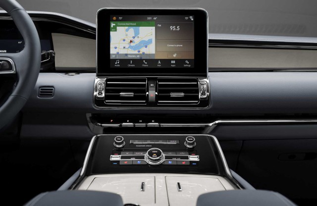 В Нью-Йорке состоялась мировая премьера нового Lincoln Navigator