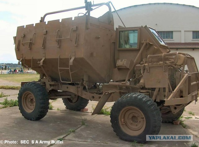 Появилось первое фото опытного образца бронеавтомобиля "Ласок 4-П"