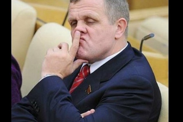 Председатель общественного совета при МВД Старого Оскола устроил скандал из-за зашитого плюшевого медведя за 16 тысяч рублей