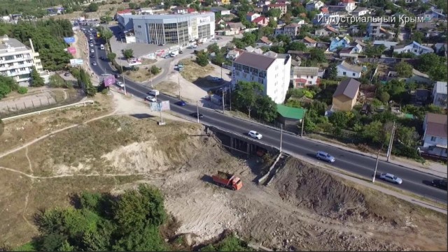 Живу в Севастополе