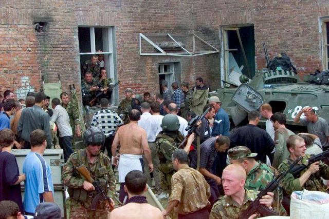 1 сентября 2004 года. Беслан. Помним