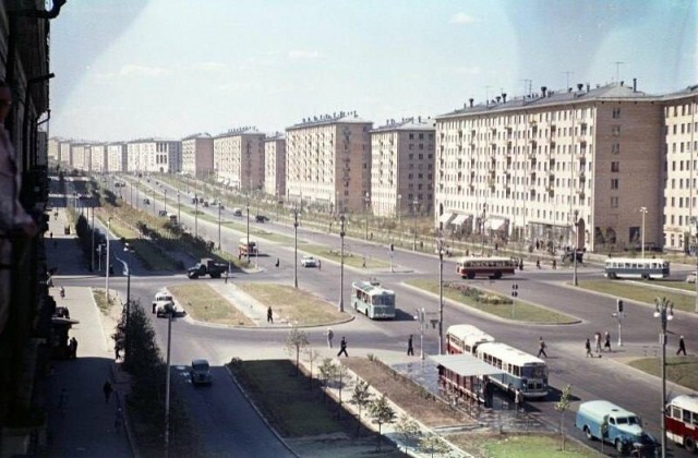 Москва и москвичи. Двадцатый век. 03.08.25