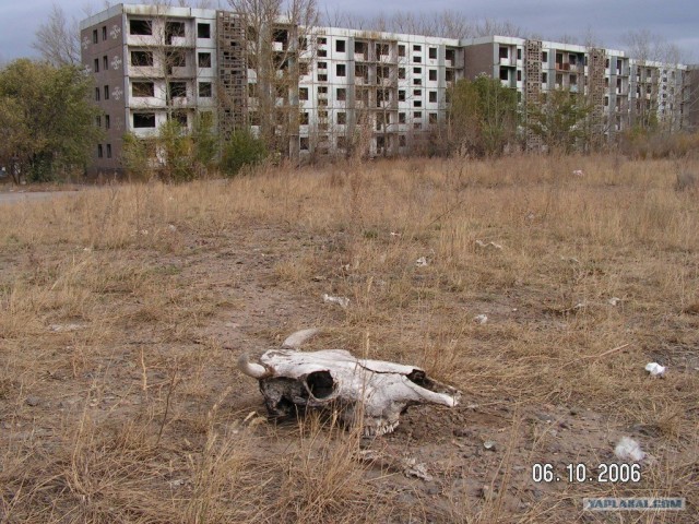 И здесь люди тоже живут. Казахстан