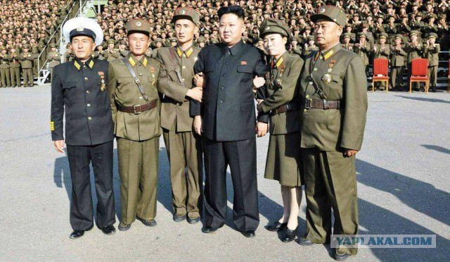 Мне одному кажется, что парень хочет дать деру?