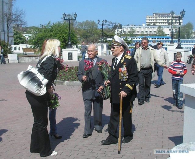 Ветерану устроили овацию в метро