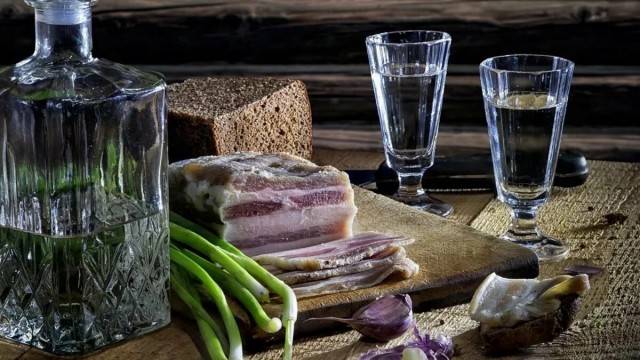 День рожденья РУССКОЙ ВОДКИ