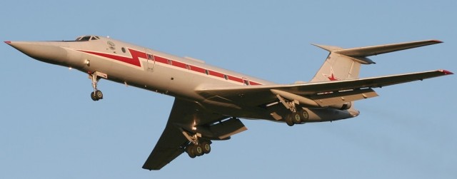 Ту-104