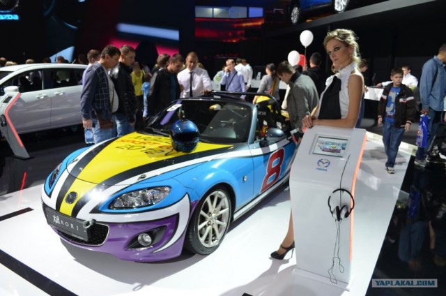 Девушки на ММАС 2012