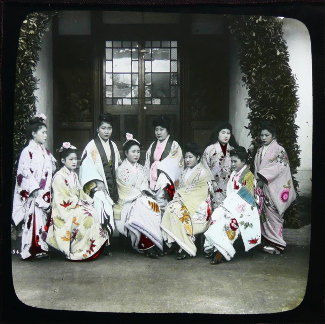 История в фотографиях