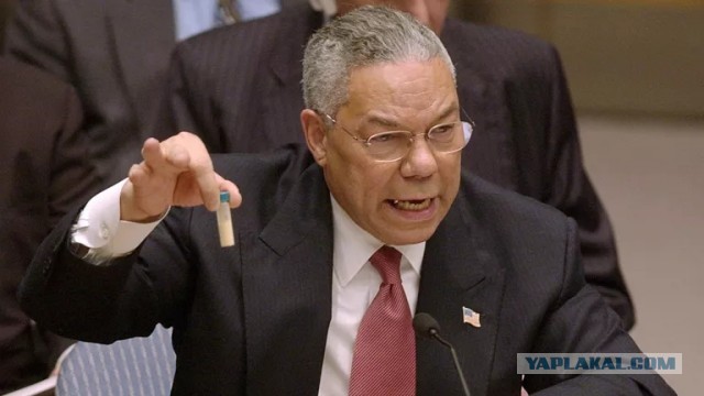 Президент Николас Мадуро объявил о введении чрезвычайного положения в Венесуэле