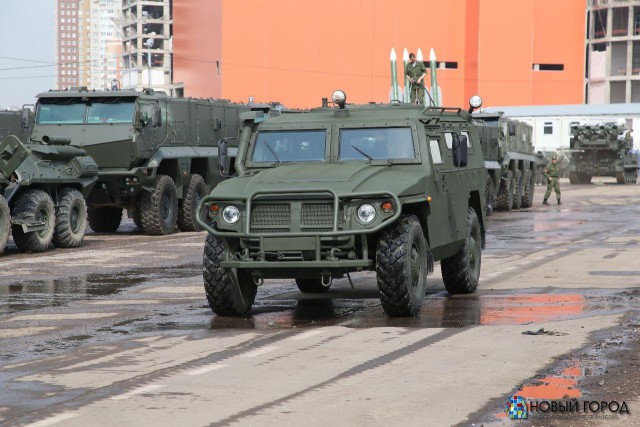 Техника на Ходынке и перегон техники в Москву