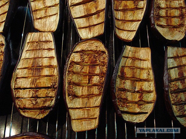 Украинская кухня . Икра из баклажанов.