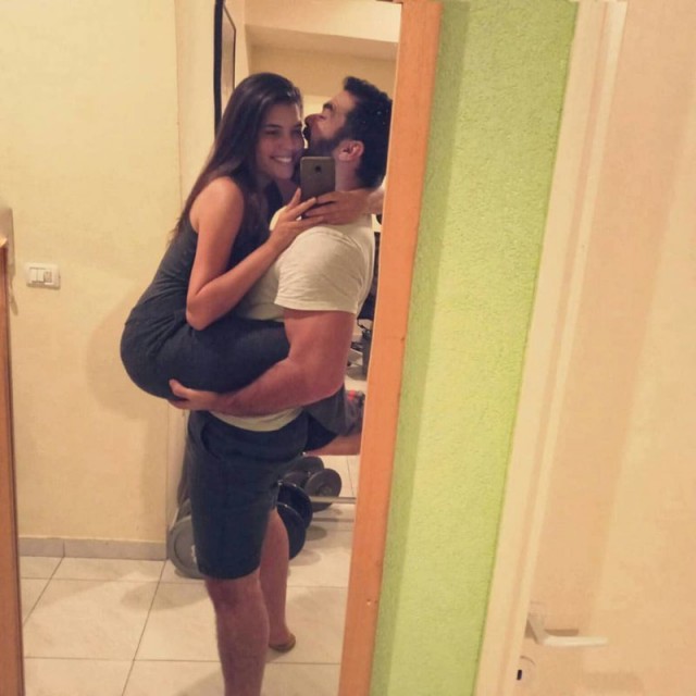 А вы видели эту парочку с картинок вживую? Секрет семейного счастья в новых откровенных комиксах