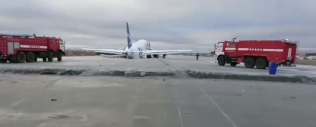 В Ульяновске у SSJ-100 при взлете отказала гидросистема