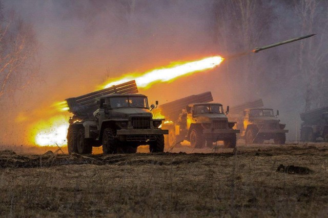 Сотни граждан Таджикистана скопились на казахско-российской границе