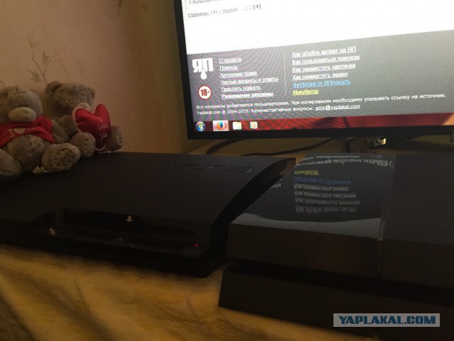 Шелдон выбирает между PS4 и Xbox One
