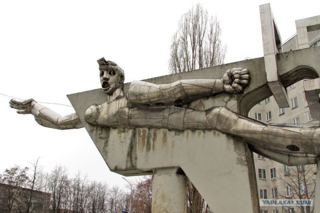 Памятники, которые иначе воспринимаются народом