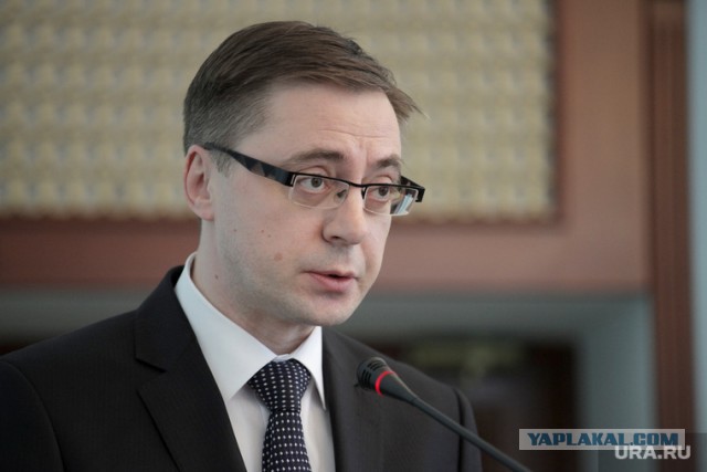 "На заводе только неудачники работают!" - говорили они