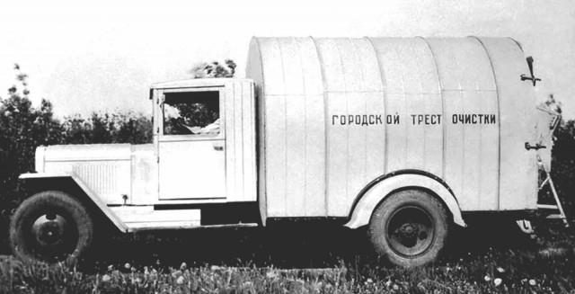 Те, что грохочут по утрам: история советских мусоровозов