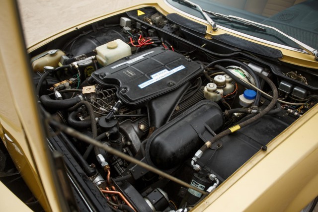 Alfa Romeo Montreal. "Ferrari для бедных". Красивых автофото пост