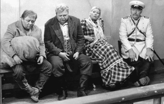 «За спичками»: эта необычная комедия Гайдая одних умиляет, у других вызывает раздражение