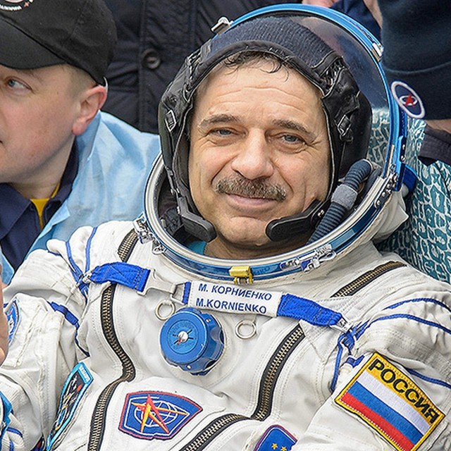 Космонавт Михаил Корниенко первым совершит стратосферный прыжок на Южный полюс.