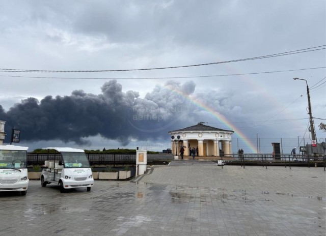 В Крыму атакован крупнейший нефтяной терминал полуострова.